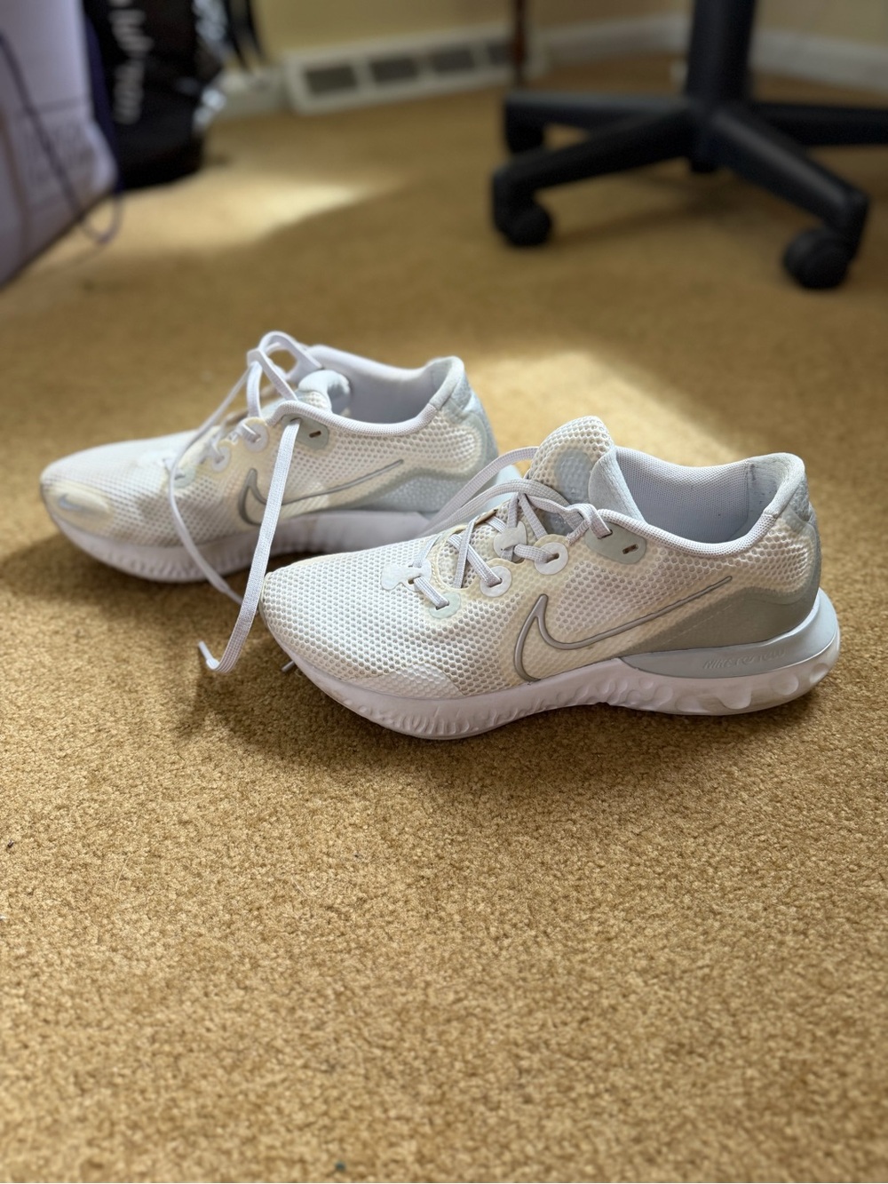 Nike Women's Cream White Mesh Sneakers - Picture 2 of 5